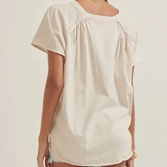 The Lucy Pocket Tee - White Smoke - Picture 3 of 4